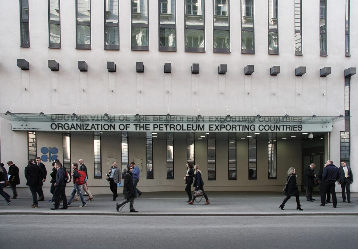 Gli Emirati Arabi Uniti lasciano l’OPEC dopo sessant’anni